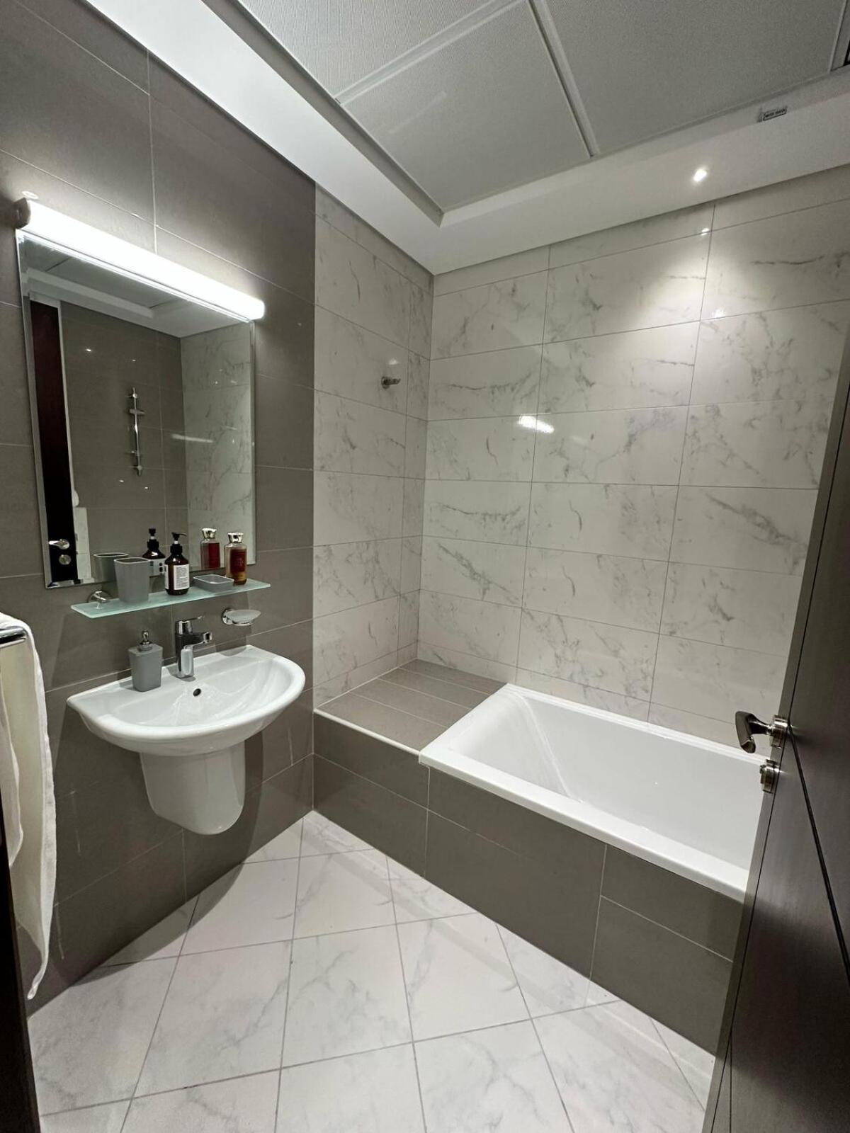 Luxury Residential-abu Dhabi Apartment Abu Dhabi
